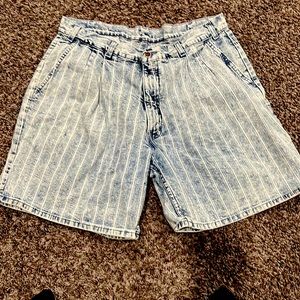 Vintage Levi’s silvertab  acid washed Jean Shorts 36 GUC